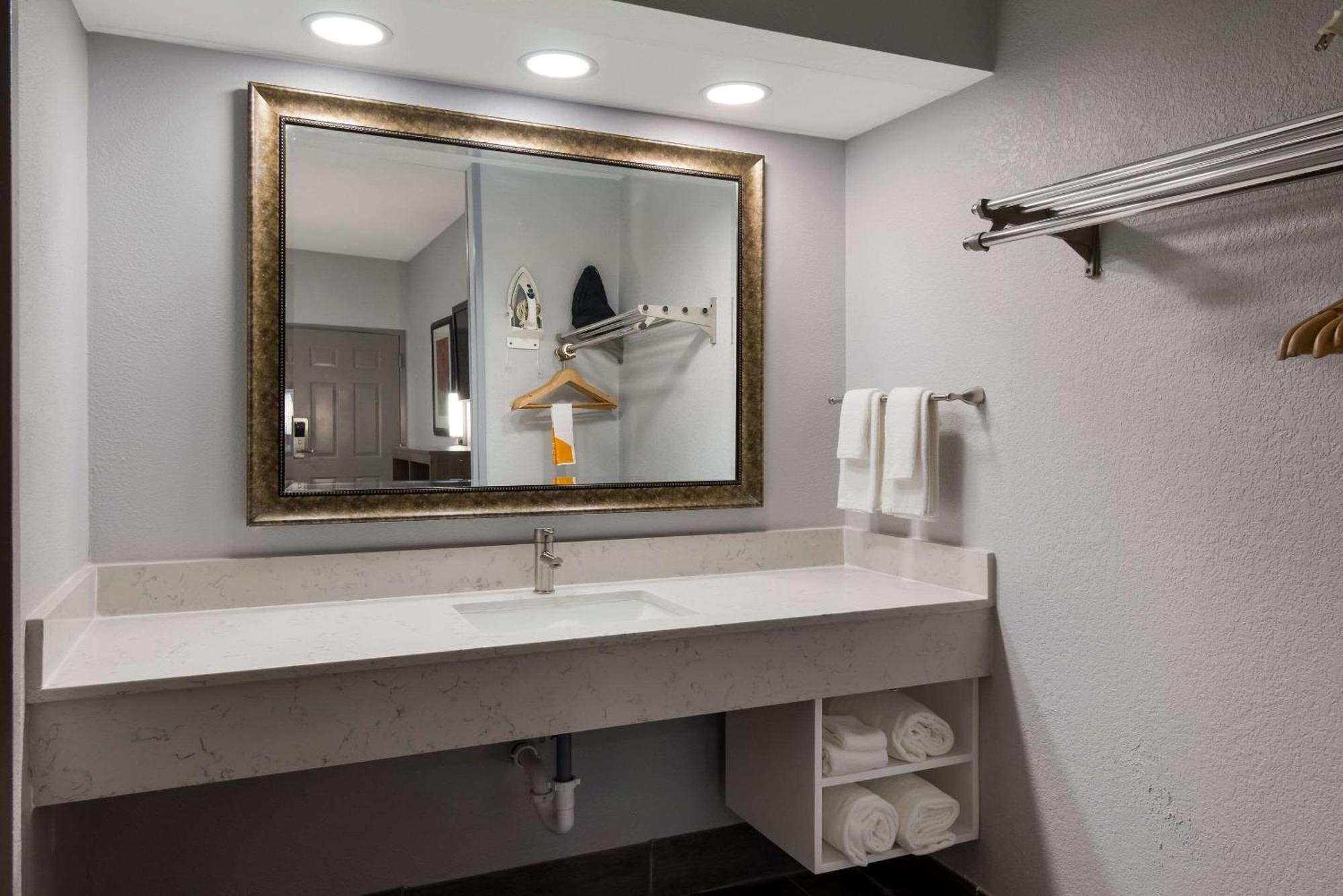 Quality Inn Near Casinos And Convention Center Bossier City Luaran gambar